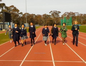 tohoku students racing the president